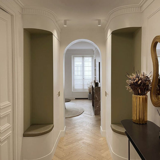 Rénover un couloir avec les moulures Orac Décor : idées et conseils