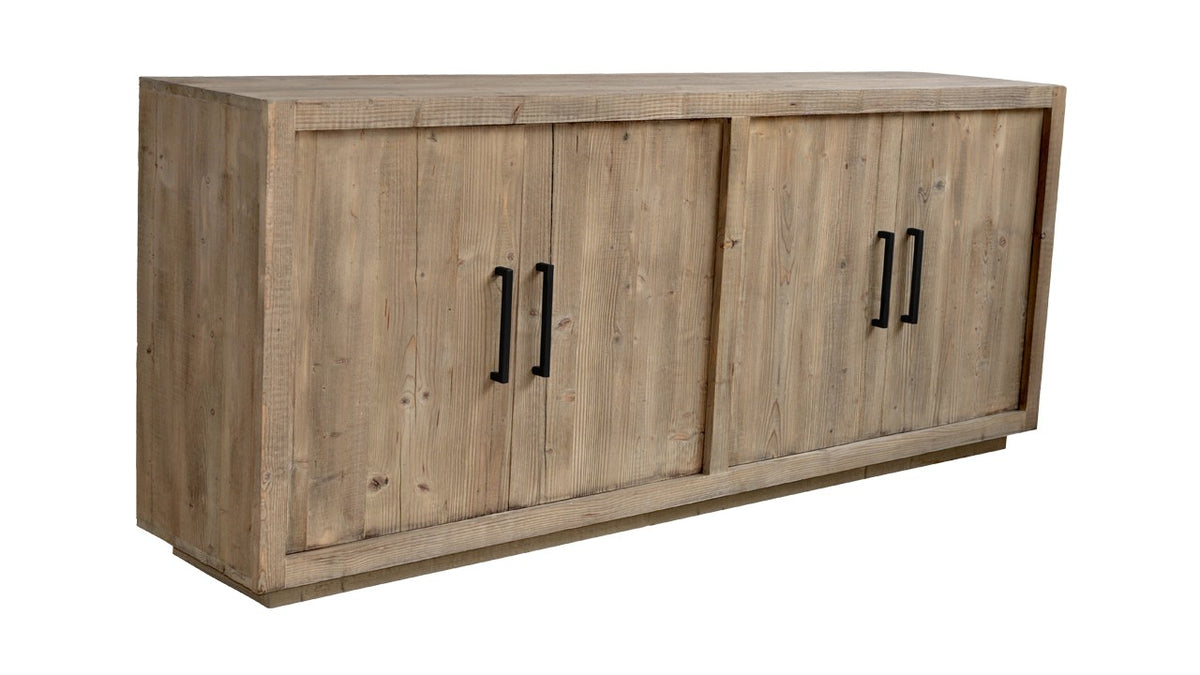 Buffet Chicago en pin recyclé, 4 portes D781, 220 × 45 × 90 cm, vue officielle 3. Autres meubles et décoration vendus séparément.
