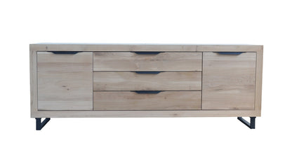 Buffet Loft en chêne D856C, 200 × 52 × 75 cm, vue fabricant 1. Autres meubles et décoration vendus séparément.