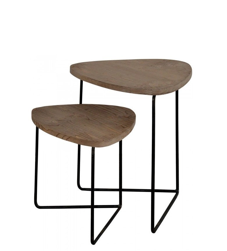Tables gigognes Fratelli en pin et métal D734, 49 × 39 × 50 cm, vue officielle 1. Autres meubles et décoration vendus séparément.