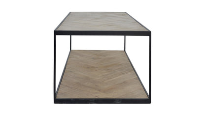 Table basse Versailles en pin recyclé D843, vue officielle 2. Autres meubles et décoration vendus séparément.