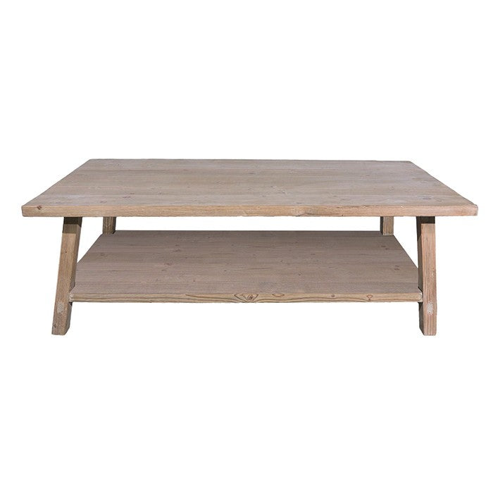Table basse Anatole en pin recyclé D874, 120 × 60 × 40 cm, vue officielle 1. Autres meubles et décoration vendus séparément.