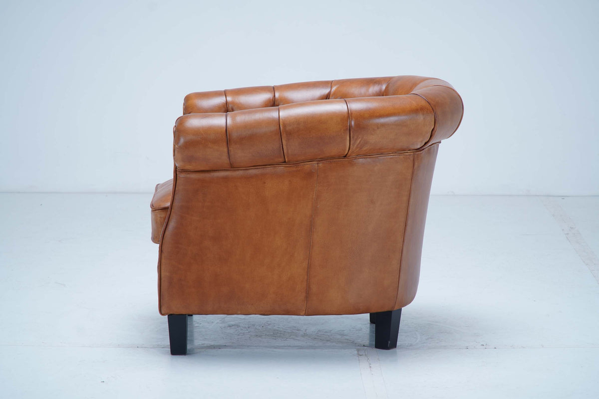 Fauteuil Chesterino DT63, vue officielle 4. Siège vendu à l’unité.