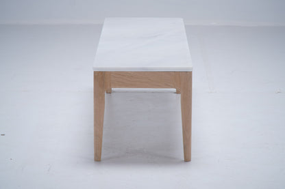 Table de canapé Ernest D905 en chêne et marbre, 130 × 34 × 32 cm, vue 6. Décoration vendue séparément.
