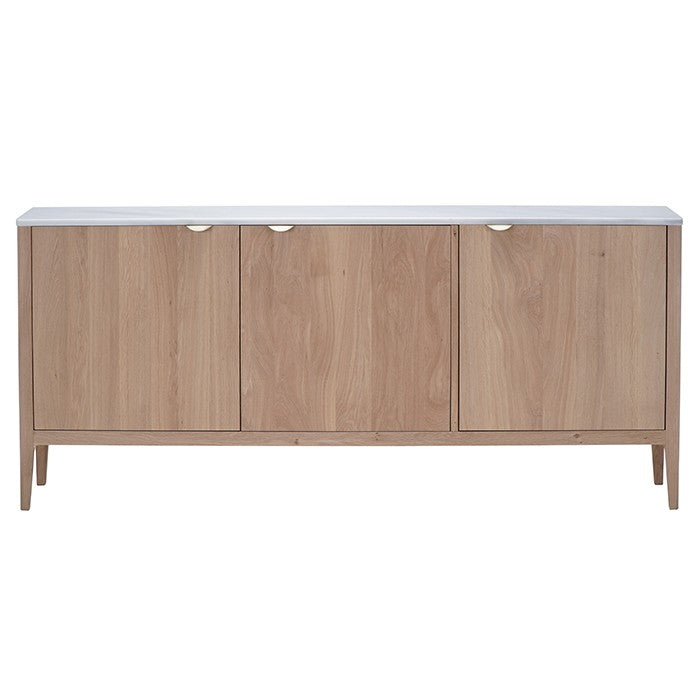 Buffet Ernest en chêne et marbre, 3 portes D886CMAR, 180 × 45 × 80 cm, vue fabricant 1. Autres meubles et décoration vendus séparément.