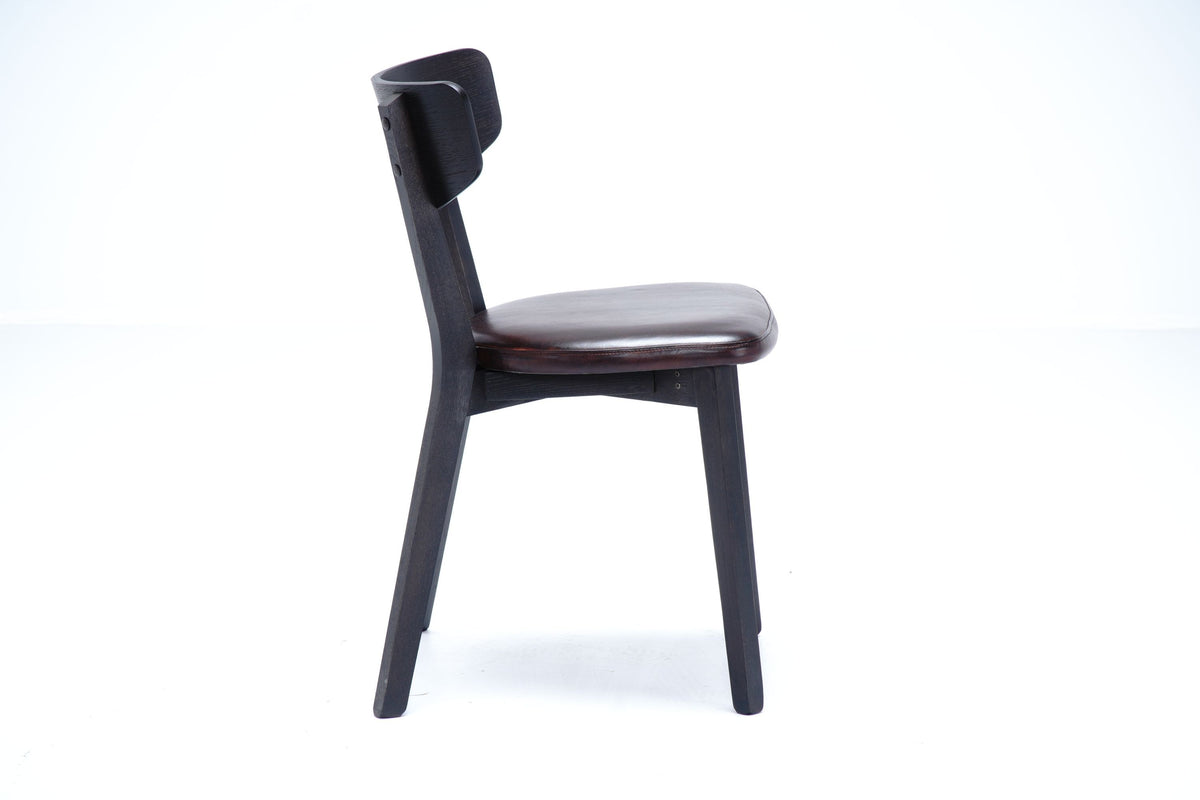 Chaise Giverny en chêne DT83, vue officielle 5. Siège vendu à l’unité.