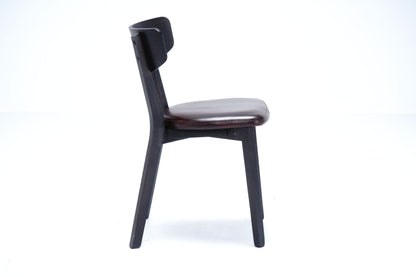 Chaise Giverny en chêne DT83, vue officielle 5. Siège vendu à l’unité.