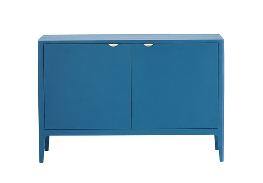 Buffet Ernest, 2 portes D921, 120 × 45 × 80 cm, vue officielle 1. Autres meubles et décoration vendus séparément.