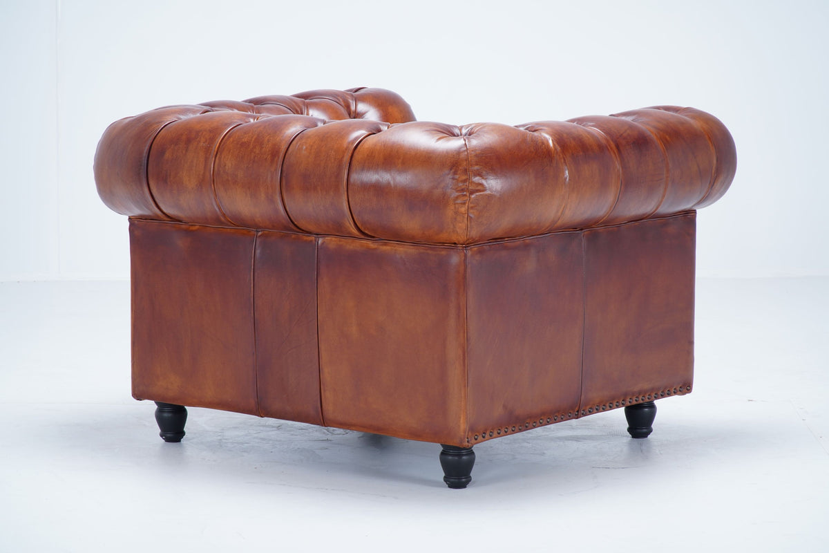 Fauteuil Chesterfield DT31, vue officielle 5. Siège vendu à l’unité.