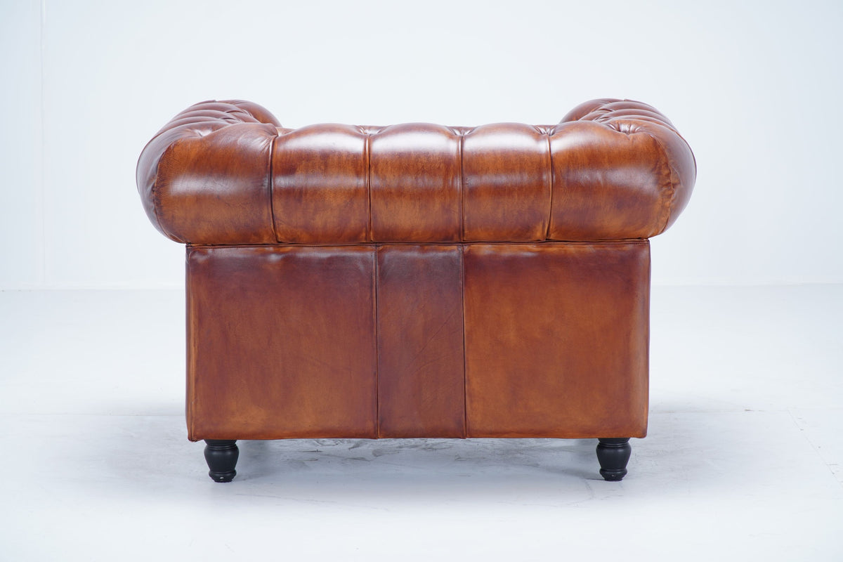 Fauteuil Chesterfield DT31, vue officielle 6. Siège vendu à l’unité.