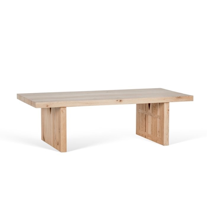 Table basse Victor en chêne recyclé D925C, 130 × 65 × 40 cm, vue fabricant 2. Autres meubles et décoration vendus séparément.