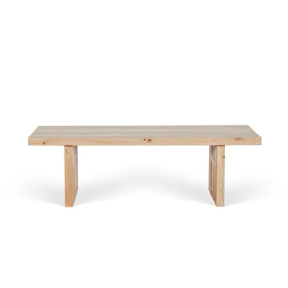 Table basse Victor en chêne recyclé D925C, 130 × 65 × 40 cm, vue fabricant 3. Autres meubles et décoration vendus séparément.
