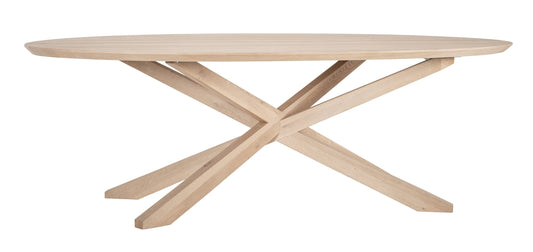 Table Clamecy D953C, 240 × 120 × 78 cm, vue fabricant 1. Autres meubles et décoration vendus séparément.
