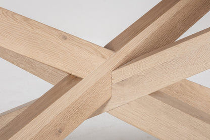 Table Clamecy D953C, 240 × 120 × 78 cm, vue fabricant 3. Autres meubles et décoration vendus séparément.