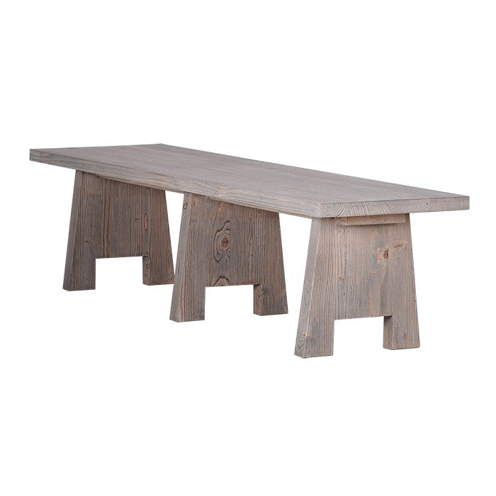 Banc Trapèze en pin D918, 180 × 50 × 45 cm, vue officielle 3. Autres meubles et décoration vendus séparément.