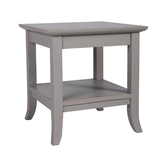 Bout de canapé D556, 48 × 48 × 50 cm, vue officielle 1. Autres meubles et décoration vendus séparément.
