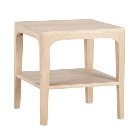 Bout de canapé Ernest avec étagère D943C, 48 × 48 × 50 cm, vue fabricant 1. Autres meubles et décoration vendus séparément.