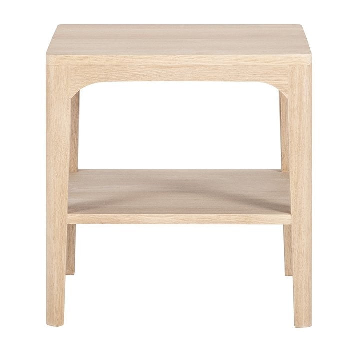 Bout de canapé Ernest avec étagère D943C, 48 × 48 × 50 cm, vue fabricant 2. Autres meubles et décoration vendus séparément.