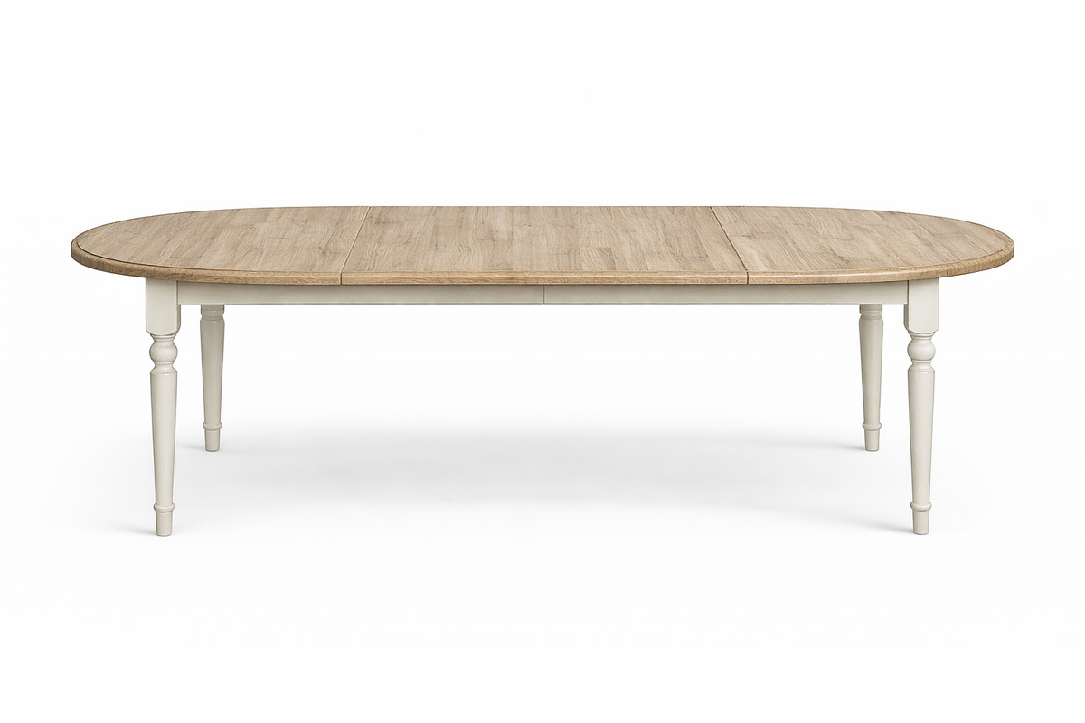 Table ronde à rallonges en pin D014, 116 × 116 × 78 cm, vue officielle 2. Autres meubles et décoration vendus séparément.