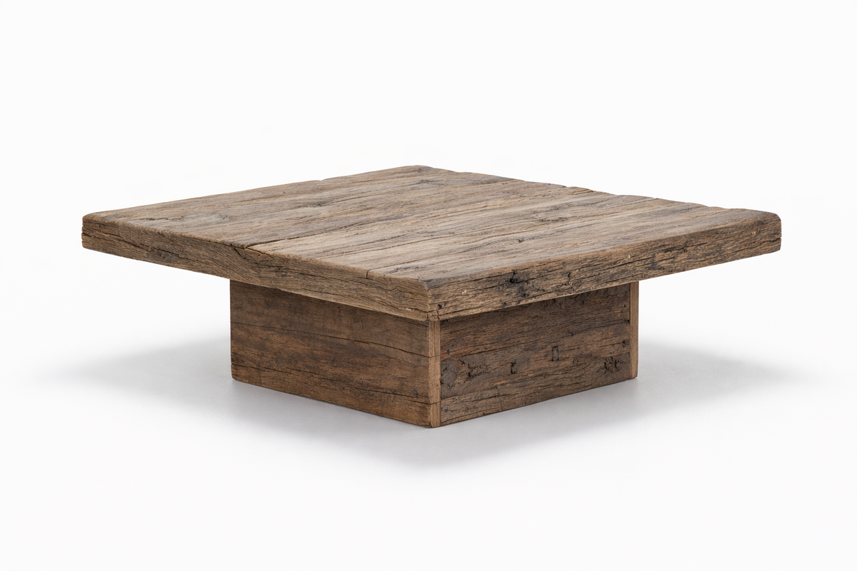 Table basse Pure en chêne recyclé D906, 90 × 90 × 30 cm, vue fabricant 7. Autres meubles et décoration vendus séparément.
