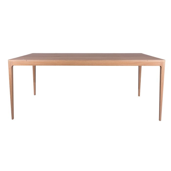 Table Ernest D892C en chêne, 240 × 100 × 76 cm, vue officielle 1. Autres meubles et décoration vendus séparément.