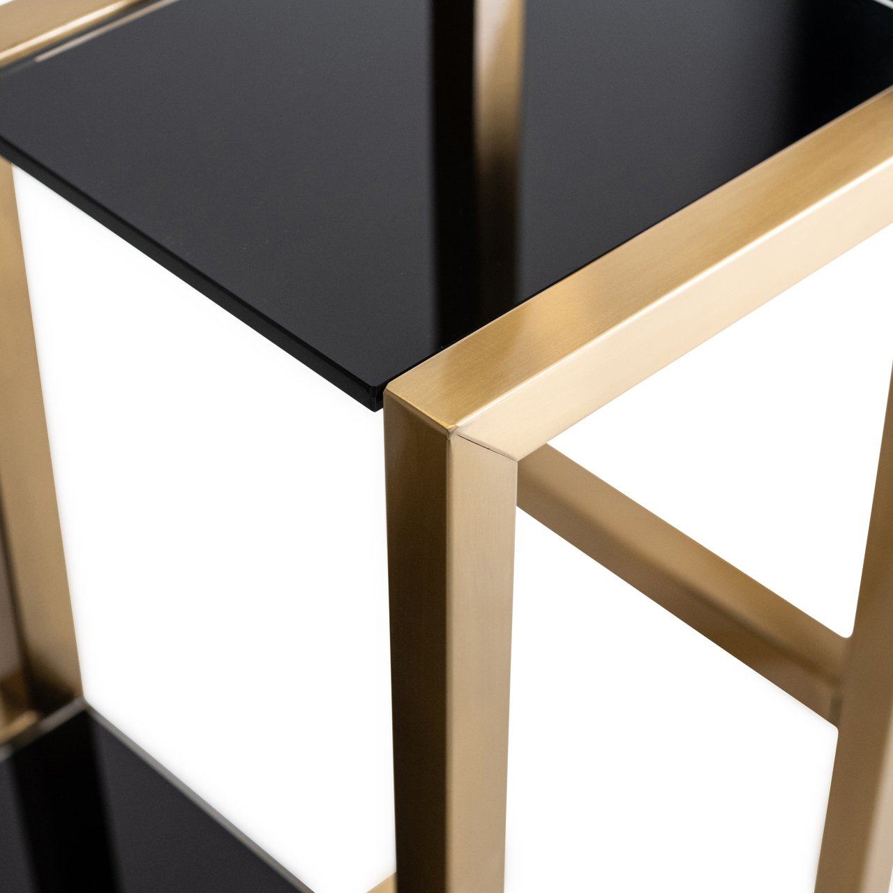 Display cabinet Magnus brushed gold