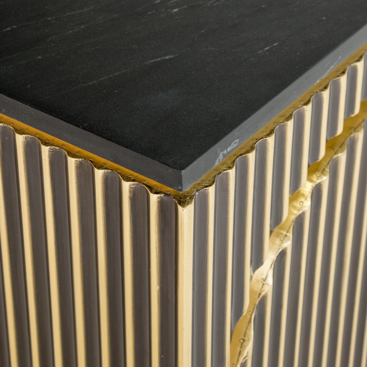 Sideboard Les Arcs brushed gold